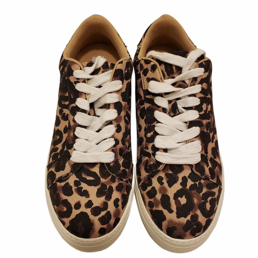 BNWB Steve Madden Leopard Print Lace Up Sneaker